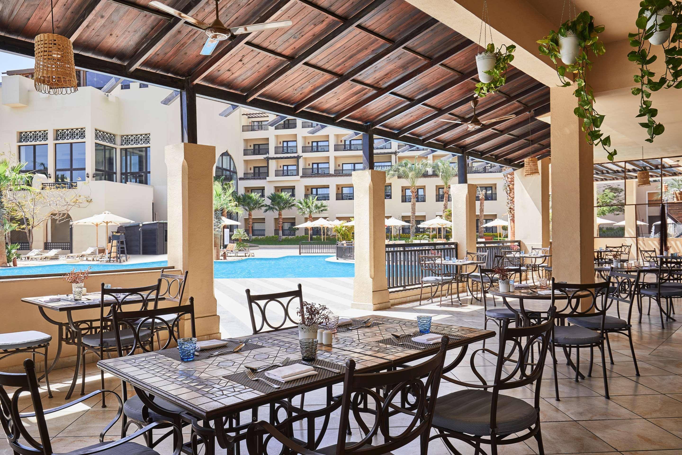 Steigenberger Aqua Magic, All Inclusive Hurghada Exterior photo The poolside restaurant