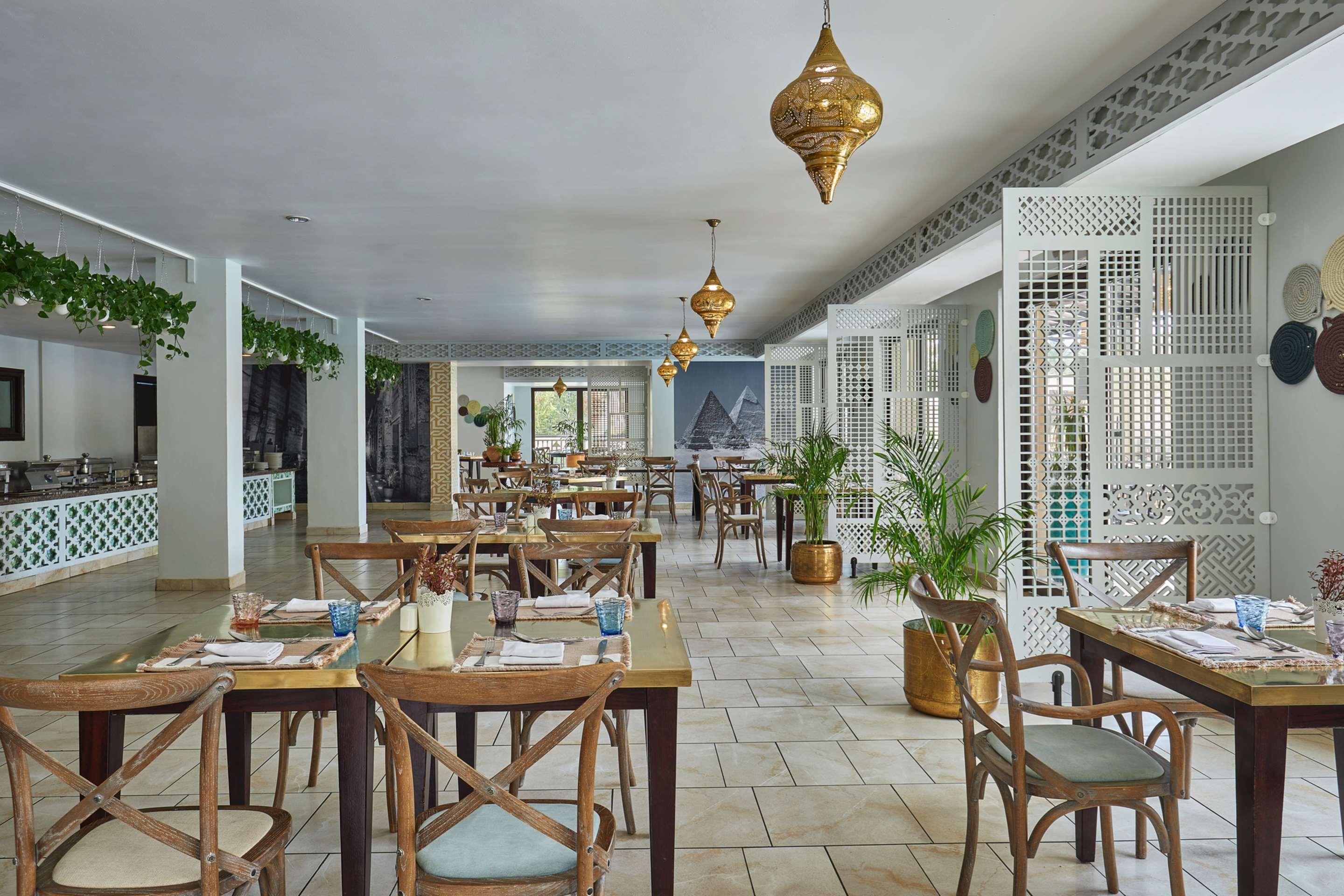 Steigenberger Aqua Magic, All Inclusive Hurghada Exterior photo The restaurant at the hotel