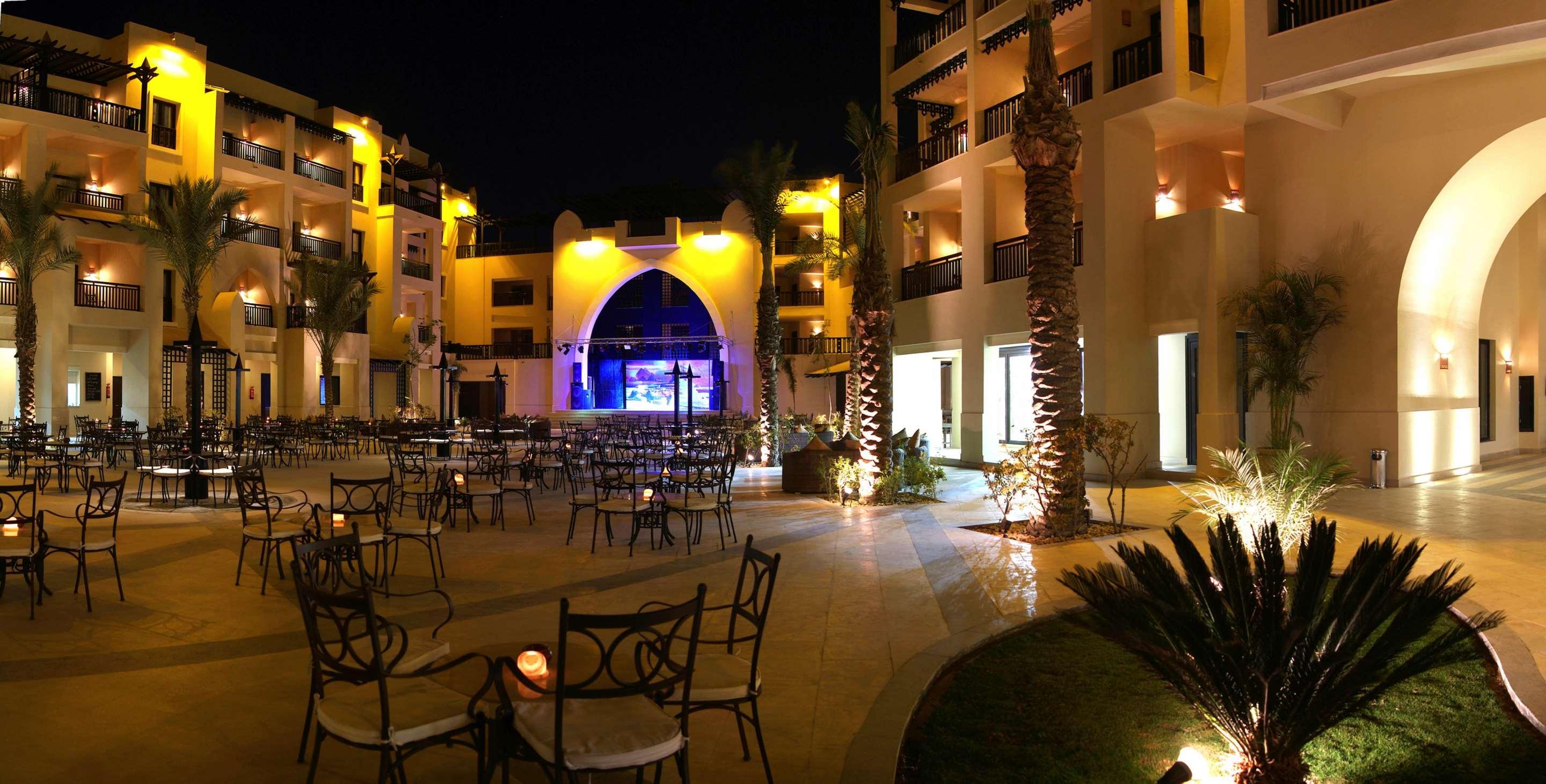 Steigenberger Aqua Magic, All Inclusive Hurghada Exterior photo The hotel's main square