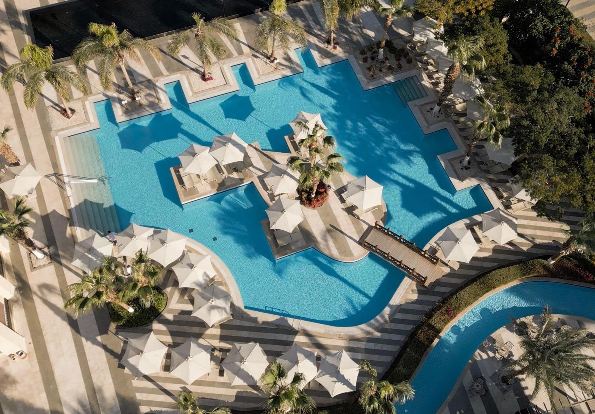 Steigenberger Aqua Magic, All Inclusive Hurghada Exterior photo Aerial view of the pool at the Atlantis Paradise Island