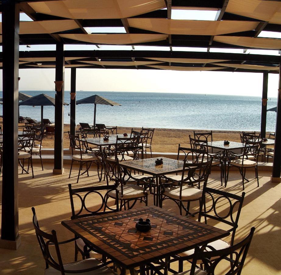 Steigenberger Aqua Magic, All Inclusive Hurghada Exterior photo Beach bar in Greece